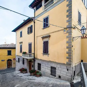 https://a-casa-di-irma-e-nilo.it-tuscanyhotel.com