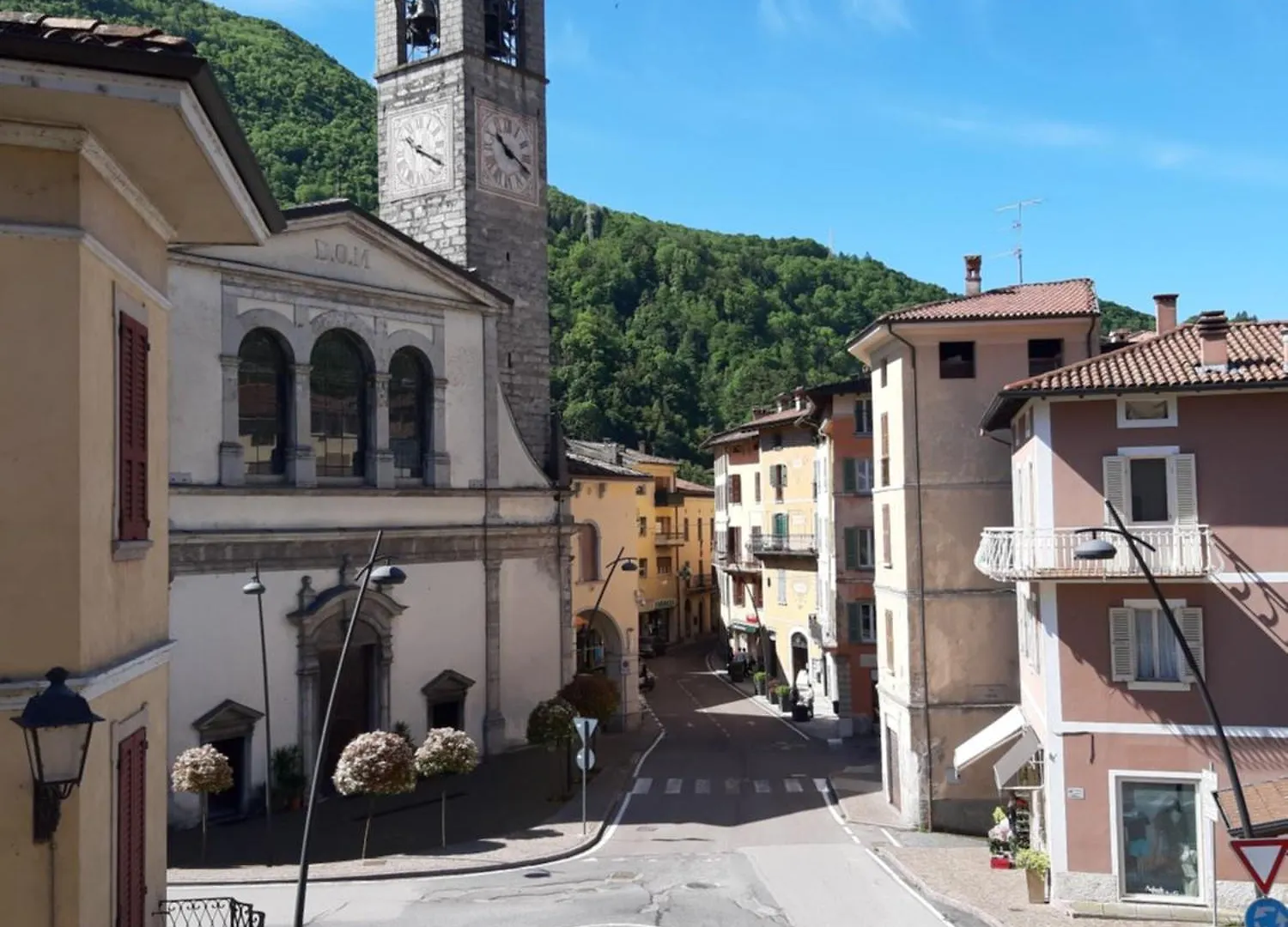Hotel Ristorante Centrale Vestone 2*,  Italy