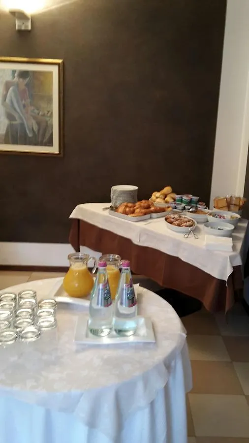 Hotel Ristorante Centrale Vestone Italien